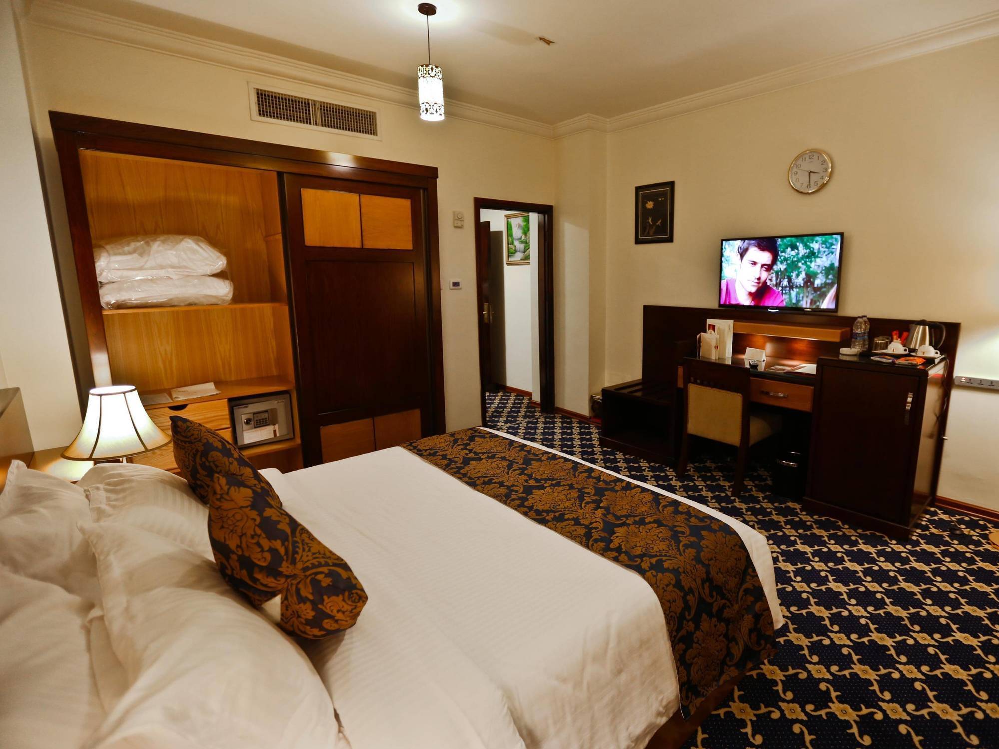 Hotel Al Thuraya